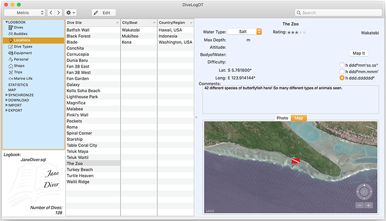 Locations consist of a Dive Site, a City or Boat, and a Country or Region